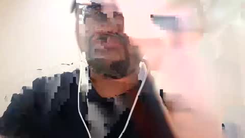 Man new online show from November 9, 5:37 pm