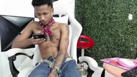 man_san11 online show from March 4, 4:37 pm