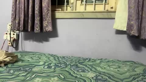 mananmathew95 online show from April 15, 7:58 pm