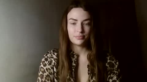 MandiBrooks online show from November 25, 9:57 pm