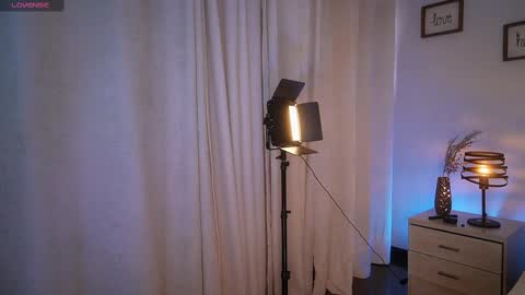   online show from March 11, 5:02 pm