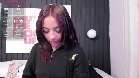 manelyk_evanss online show from November 8, 11:24 am