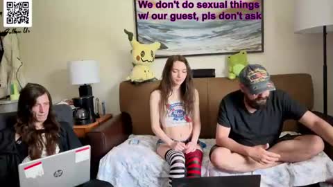 manicpixiedreamfrog online show from July 4, 3:37 pm