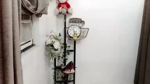 maniniyot69 online show from October 13, 11:01 am