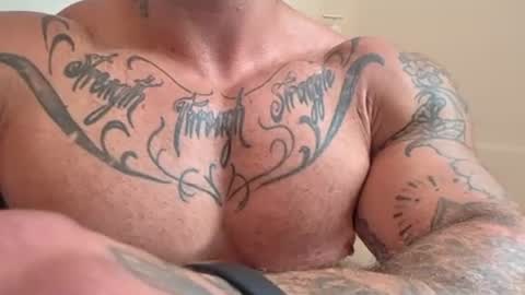 manmuscles35 online show from August 1, 6:09 pm