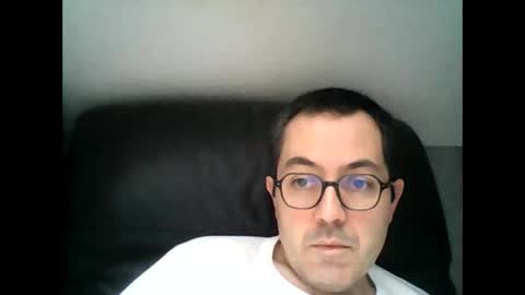 Snapshot of manu5933 chatting on January 31, 12:51 pm manu5933 online show from January 31, 12:51 pm