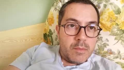 Snapshot of manu5933 chatting on October 5, 12:57 pm manu5933 online show from October 5, 12:57 pm