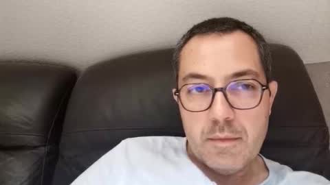 Snapshot of manu5933 chatting on October 8, 12:11 pm manu5933 online show from October 8, 12:11 pm