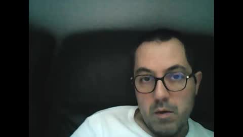 Snapshot of manu5933 chatting on January 3, 1:02 pm manu5933 online show from January 3, 1:02 pm