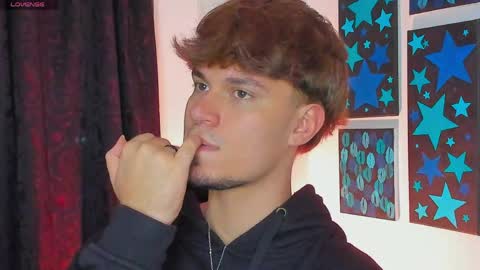  independent model online show from April 15, 3:32 am