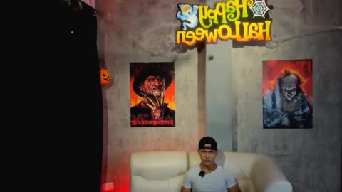 Manuel online show from October 13, 12:45 am