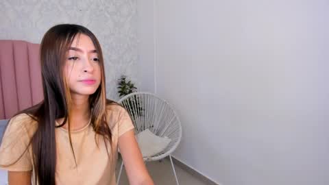 Mara online show from April 25, 12:51 pm