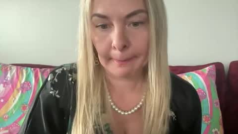 marasecrets online show from May 5, 9:42 pm