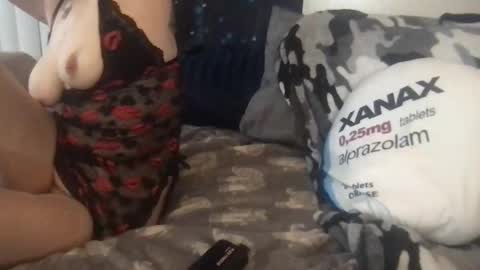 Kat online show from November 9, 6:28 am