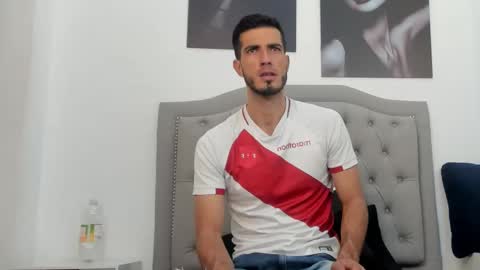 Marc Ruffalo online show from February 6, 7:49 pm