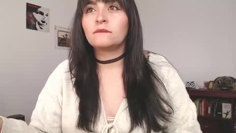 Snapshot of marceline_uu chatting on February 26, 3:32 pm M A R C I online show from February 26, 3:32 pm