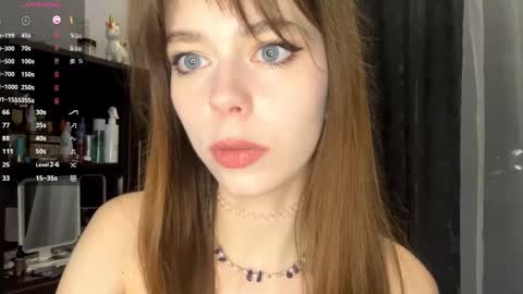 Snapshot of marciecommon chatting on September 24, 3:30 pm Alisa online show from September 24, 3:30 pm