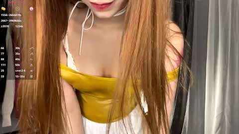 Snapshot of marciecommon chatting on October 14, 3:37 pm Alisa online show from October 14, 3:37 pm