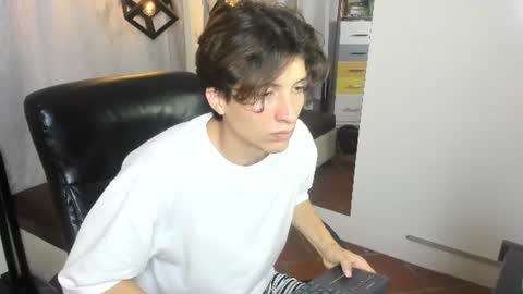 marcoviolet online show from July 2, 8:25 pm