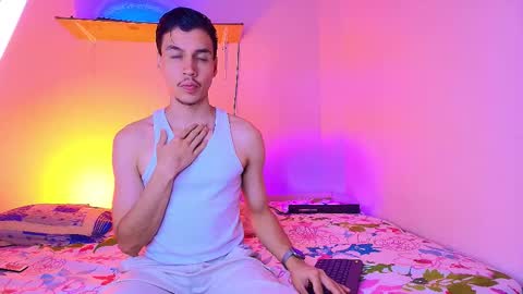 Marcus Hanks online show from November 21, 5:49 am