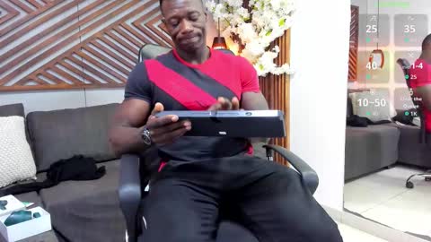 Marcusssss online show from November 12, 11:45 am