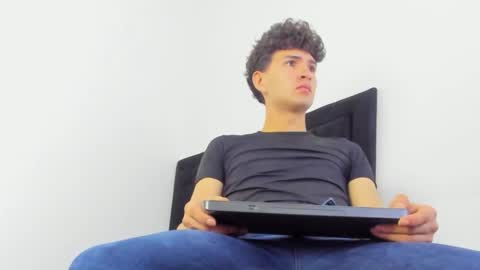 Marcus Independent Model online show from February 24, 2:25 am