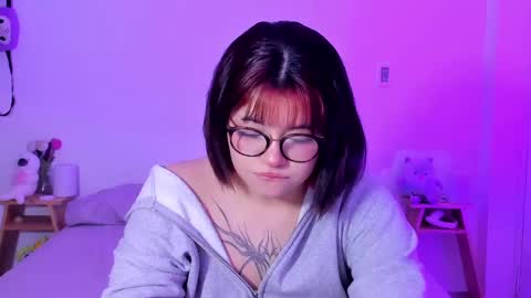 danna online show from February 11, 4:46 pm