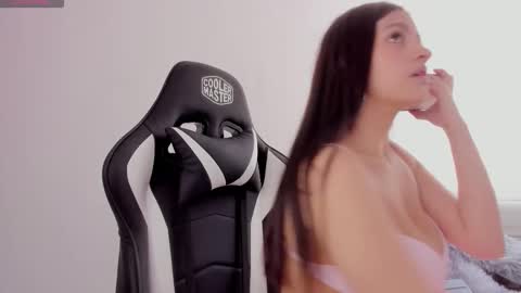 Maria online show from November 10, 5:59 pm