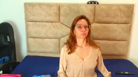margareth online show from June 12, 2:27 pm