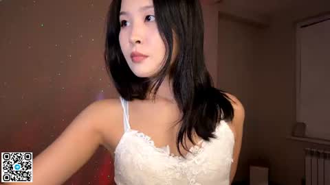 Lana online show from July 24, 6:05 pm