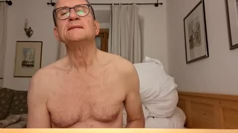 marginalie online show from November 29, 9:22 pm