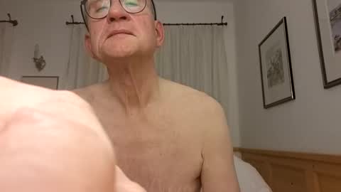 marginalie online show from December 15, 4:36 pm