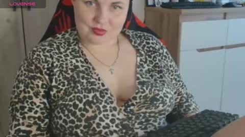 Mari online show from October 15, 11:33 am