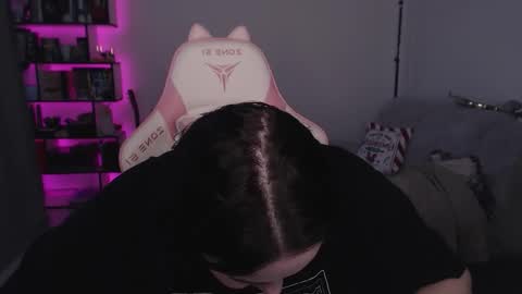 mari moore online show from January 12, 7:37 am