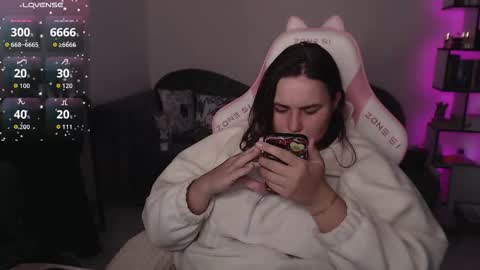 mari moore online show from September 24, 8:32 am