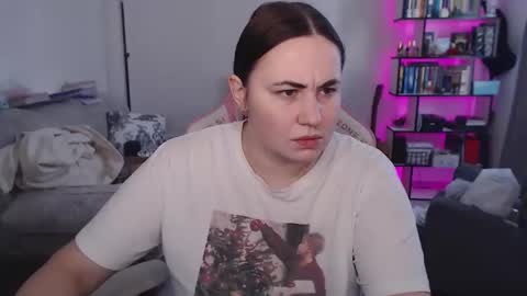 mari moore online show from February 24, 8:06 am