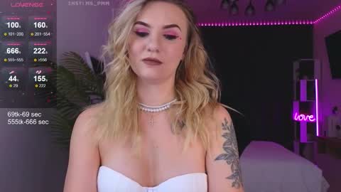 maria_shy_lii online show from October 18, 4:00 pm