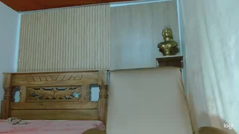 mariaa_antonia1 online show from July 20, 9:38 pm