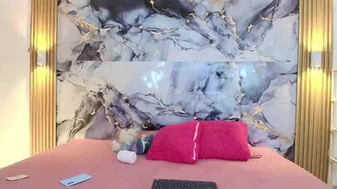 mariana_16_ online show from March 6, 2:27 pm