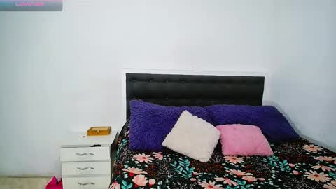 mariana_sara online show from November 7, 11:29 pm