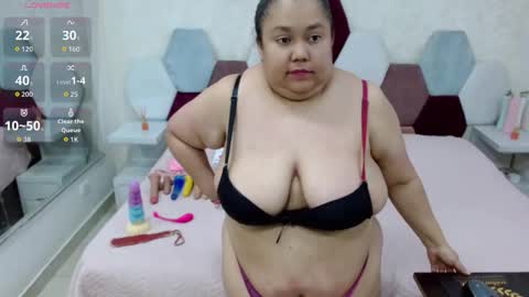 mariana online show from May 3, 10:49 pm