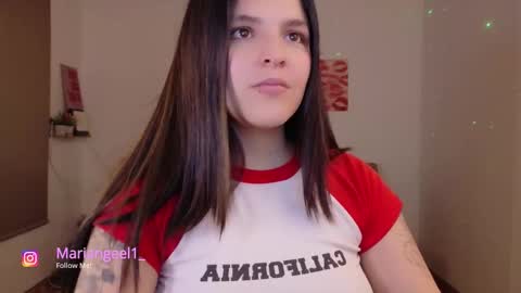 mariangeel_ online show from February 4, 12:58 am