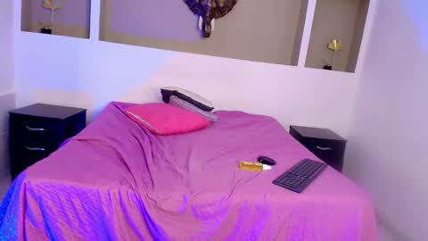 Mariangel online show from January 15, 1:42 pm