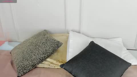 Maria Pettit online show from March 25, 11:06 am