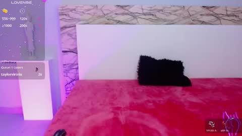 Snapshot of mariatyler chatting on February 21, 3:01 am Maria Tyler online show from February 21, 3:01 am