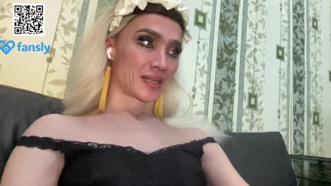 Snapshot of maridekoks chatting on February 4, 2:43 pm Mari online show from February 4, 2:43 pm