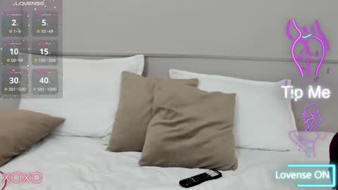 marie_luuu online show from February 11, 1:30 pm