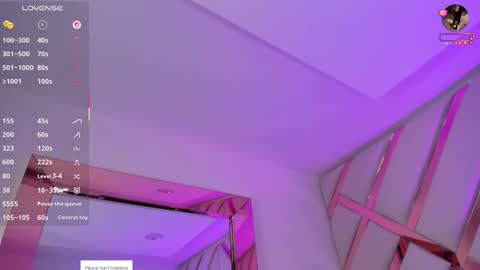 Mary online show from October 8, 11:32 pm