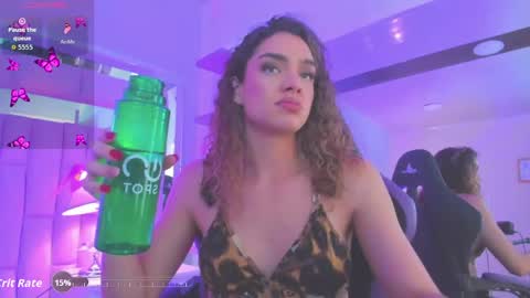 mariiahneedles online show from May 12, 9:35 pm
