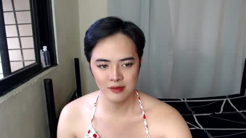 Snapshot of marikosue01 chatting on February 7, 7:29 am marikosue online show from February 7, 7:29 am